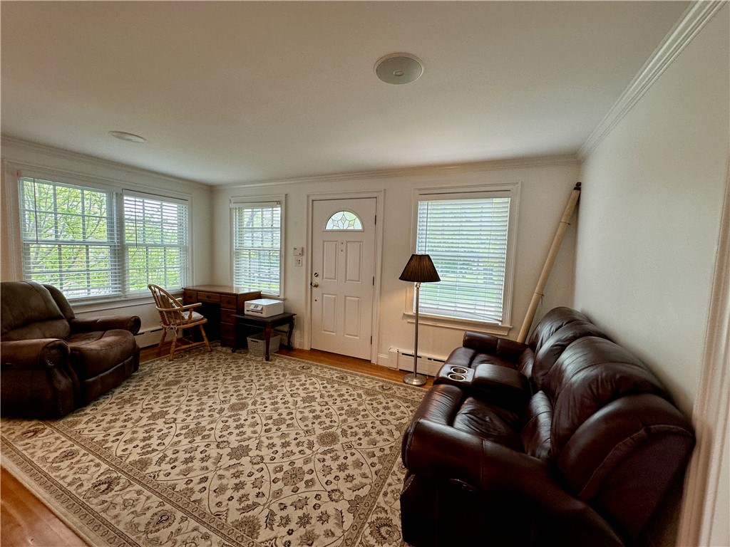 2 Cliff Terrace Newport, RI 02840 - Photo 4 of 18