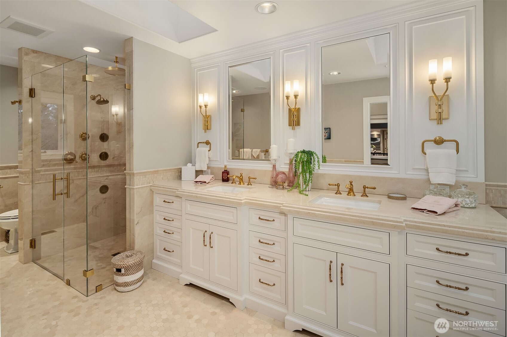 854 Evergreen Point Road Medina, WA 98039 - Photo 16 of 40 a bathroom with a granite countertop sink mirror and double