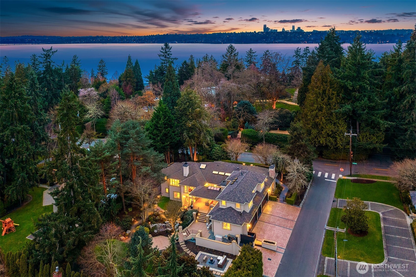 854 Evergreen Point Road Medina, WA 98039 - Photo 39 of 40 an aerial view of a house with garden space and outdoor space