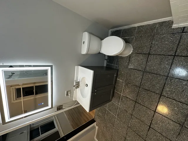 $2,495 | 435 South Poplar Avenue, Kankakee, IL 60901