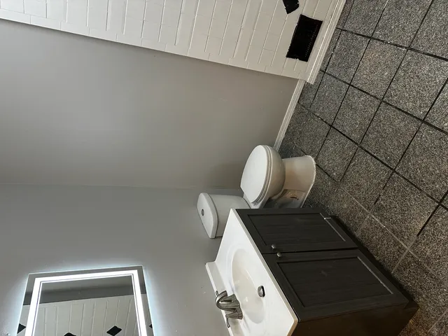 $2,495 | 435 South Poplar Avenue, Kankakee, IL 60901