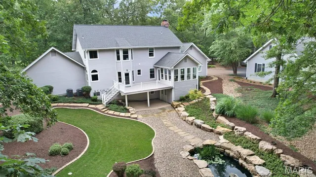 $775,000 | 19 Jacks Cabin Drive, Defiance, MO 63341