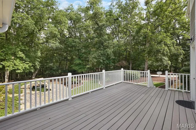 $775,000 | 19 Jacks Cabin Drive, Defiance, MO 63341