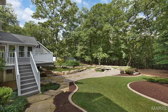 $775,000 | 19 Jacks Cabin Drive, Defiance, MO 63341