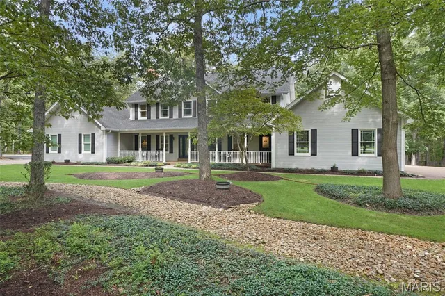 $775,000 | 19 Jacks Cabin Drive, Defiance, MO 63341