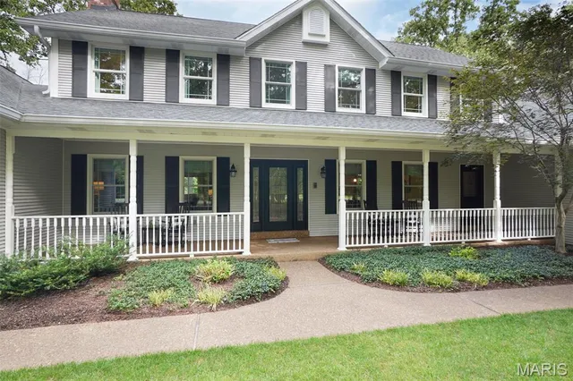 $775,000 | 19 Jacks Cabin Drive, Defiance, MO 63341