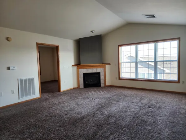 $1,865 | 3076 Selkirk Drive, Sun Prairie, WI 53590