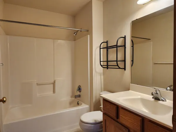 $1,865 | 3076 Selkirk Drive, Sun Prairie, WI 53590