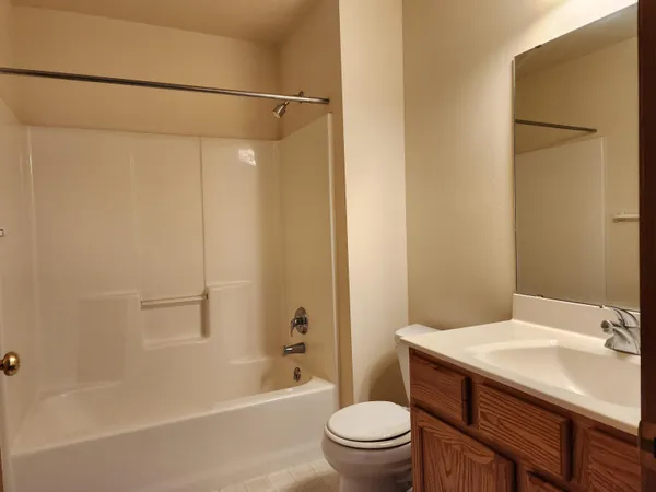$1,865 | 3076 Selkirk Drive, Sun Prairie, WI 53590