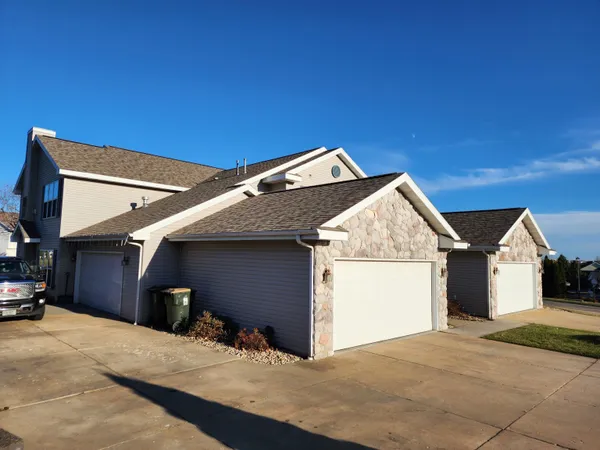 $1,865 | 3076 Selkirk Drive, Sun Prairie, WI 53590