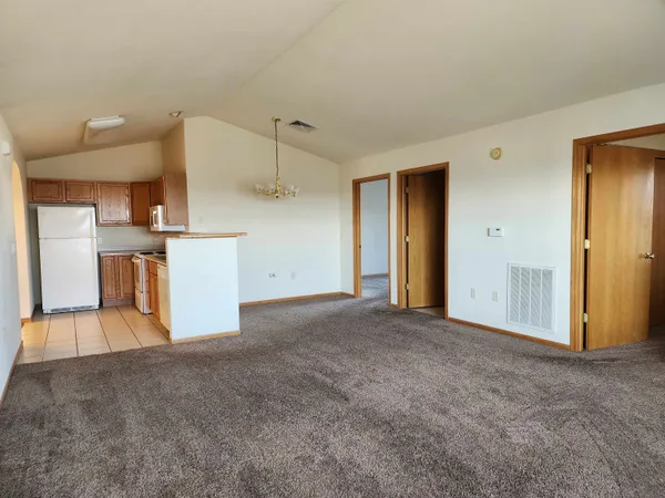 $1,865 | 3076 Selkirk Drive, Sun Prairie, WI 53590