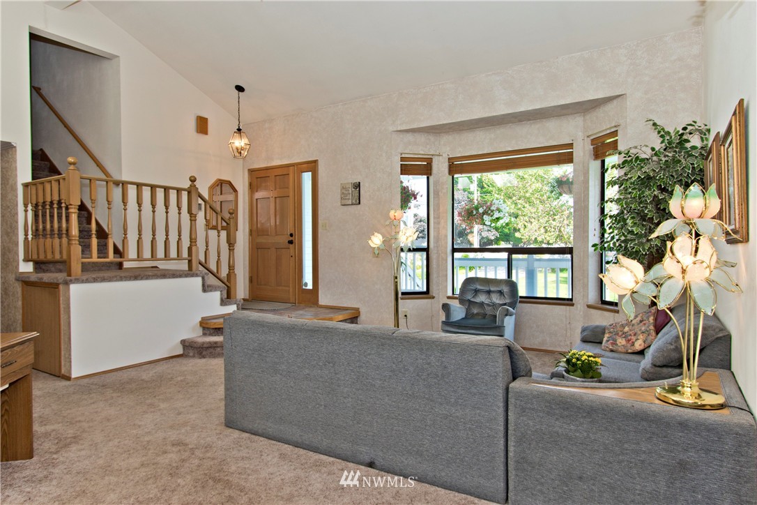 537 Ryan Road Buckley, WA 98321 - Photo 4 of 20 Gallery Image 4