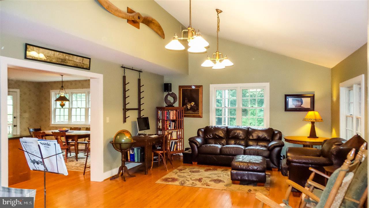 2443 Deininger Road York, PA 17406 - Photo 2 of 36 Gallery Image 2