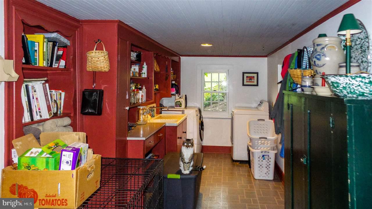 2443 Deininger Road York, PA 17406 - Photo 15 of 36 Gallery Image 15