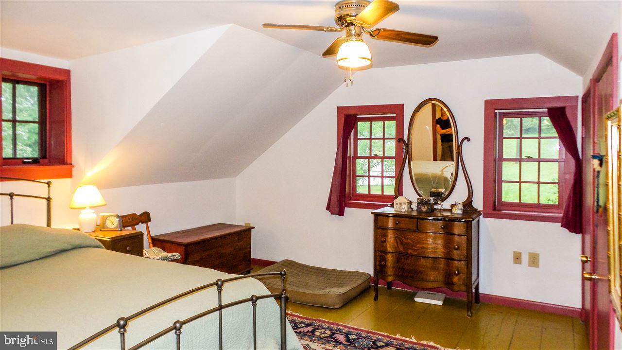2443 Deininger Road York, PA 17406 - Photo 18 of 36 Gallery Image 18