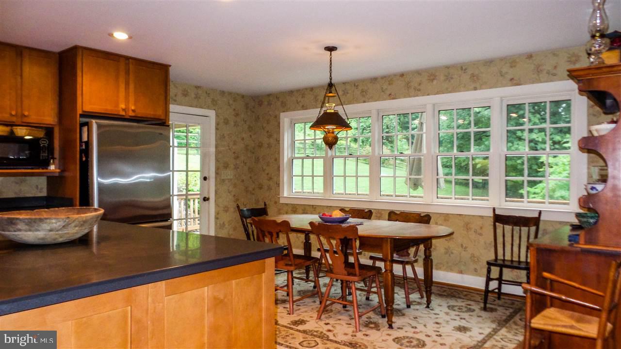 2443 Deininger Road York, PA 17406 - Photo 4 of 36 Gallery Image 4