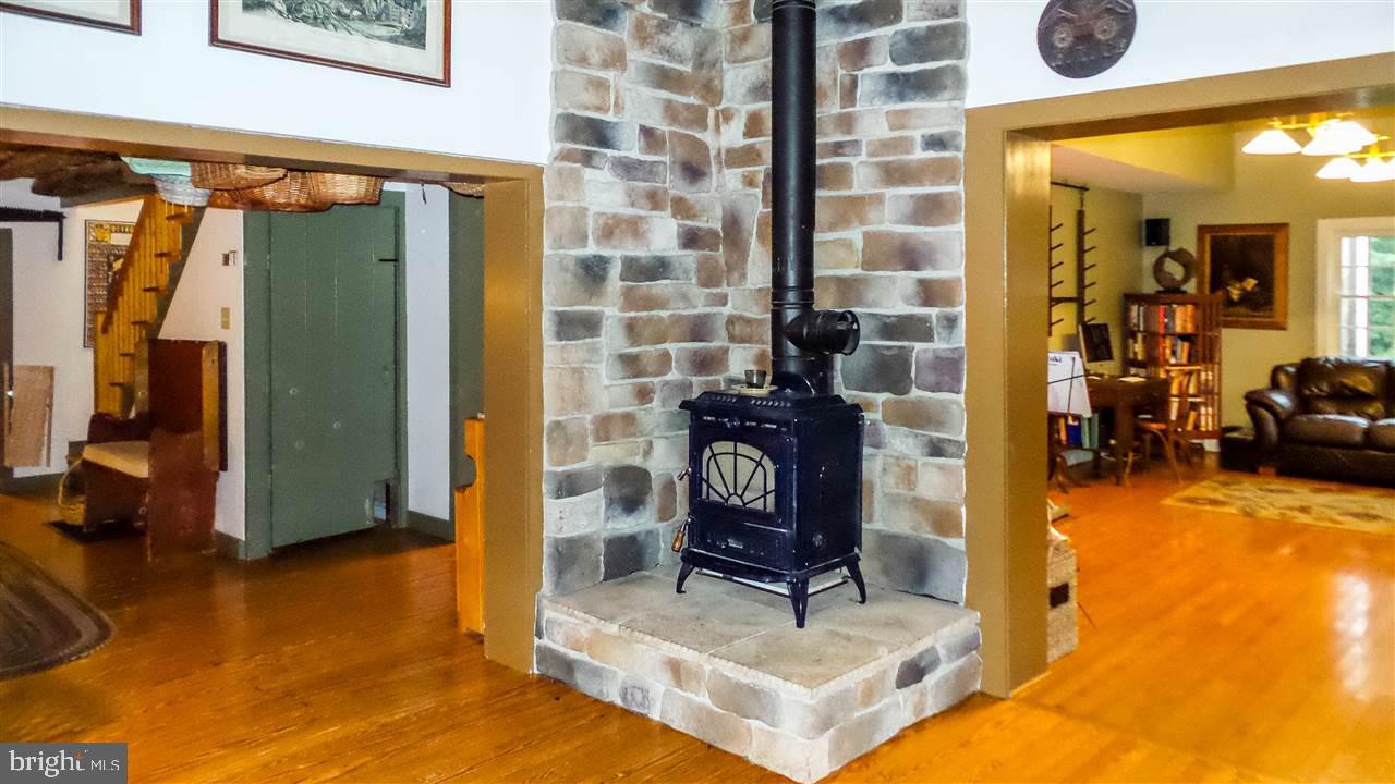 2443 Deininger Road York, PA 17406 - Photo 8 of 36 Gallery Image 8