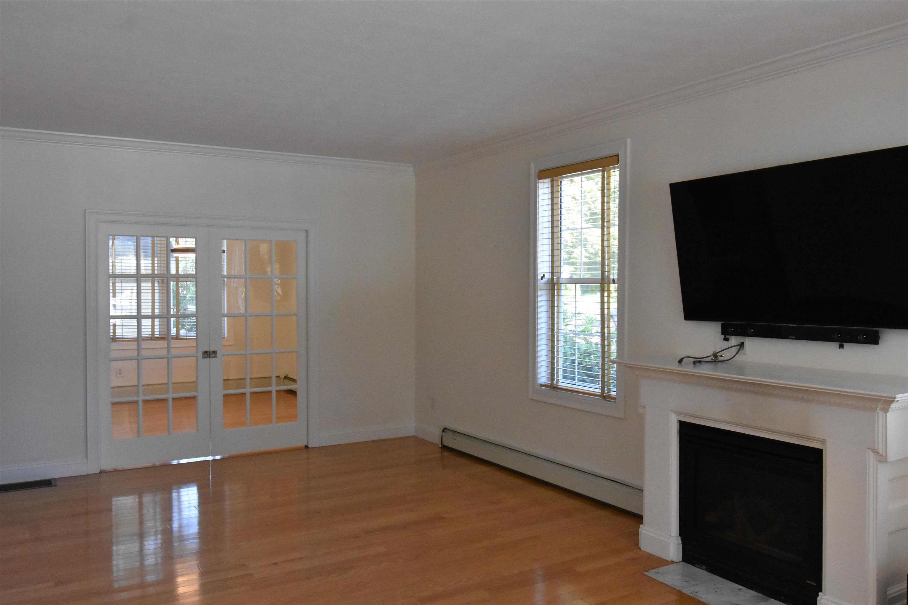 2246 Elm Street Manchester, NH 03104 - Photo 8 of 18