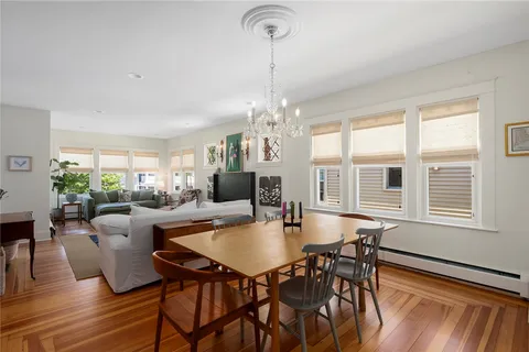 $889,000 | 229 6th Street, Providence, RI 02906