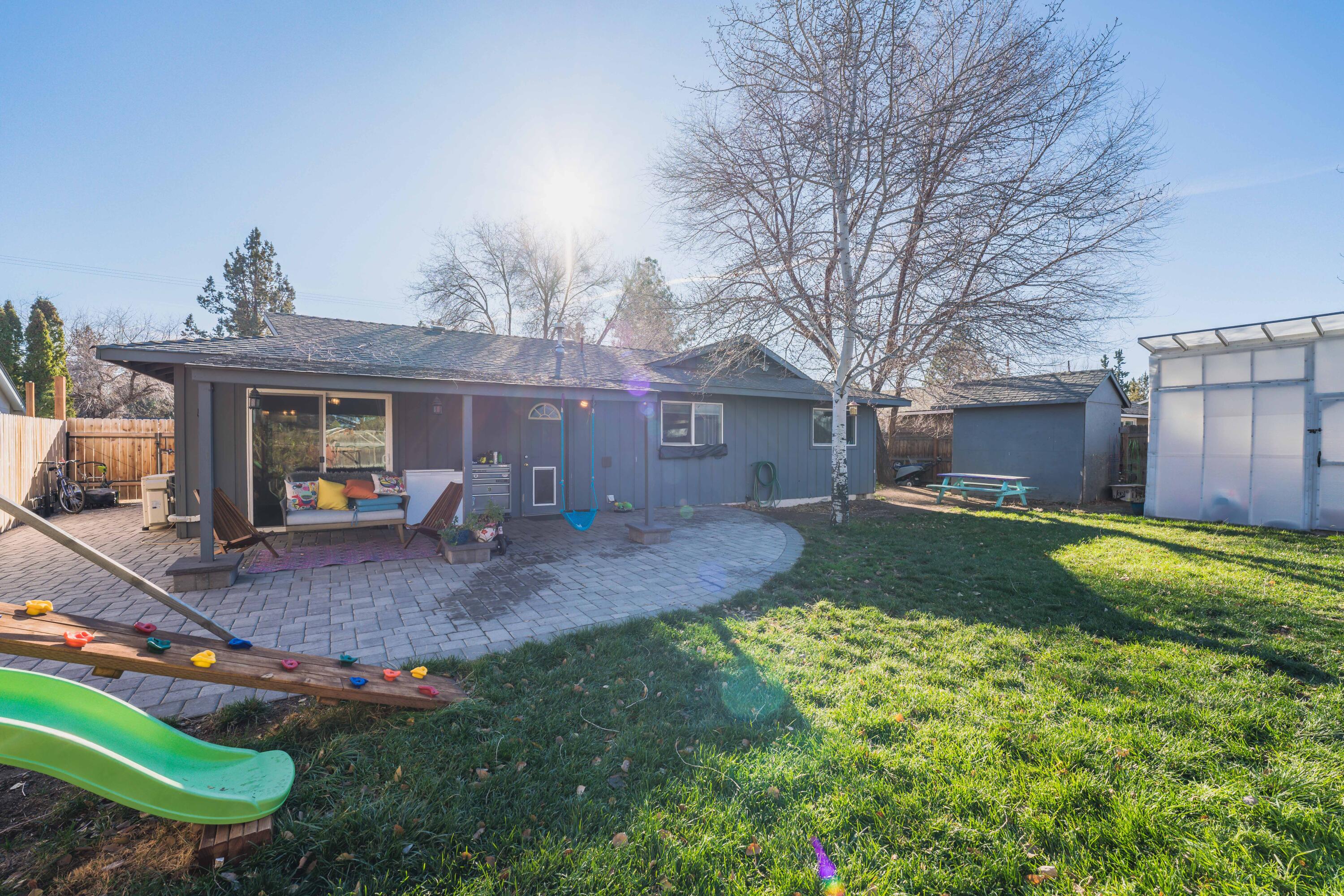 1652 Northeast Wells Acres Road Bend, OR 97701 - Photo 11 of 54 NE Wells Acres-16