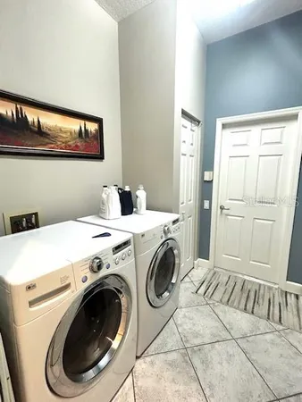 $3,000 | 8701 52nd Avenue East, Bradenton, FL 34211