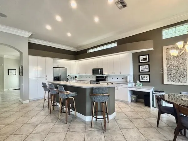 $3,000 | 8701 52nd Avenue East, Bradenton, FL 34211