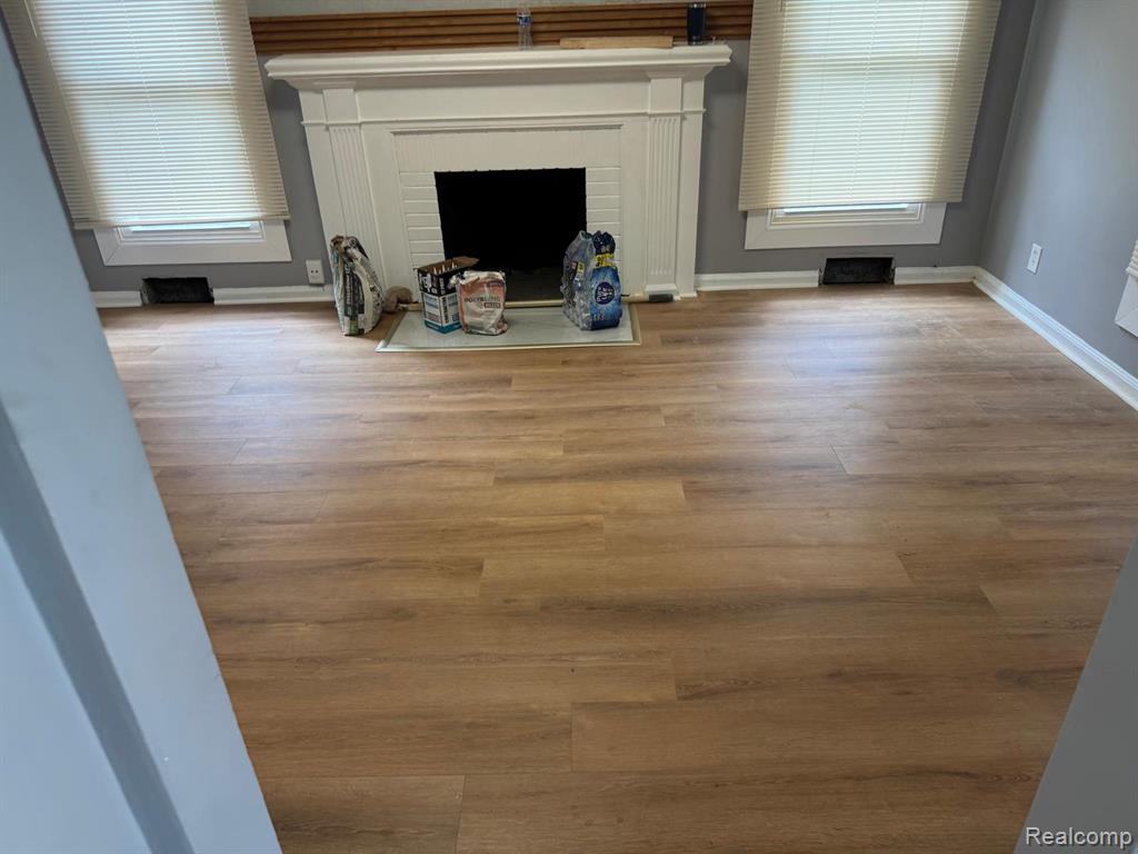 11832 Roxbury Street Detroit, MI 48224 - Photo 2 of 11 Gallery Image 2
