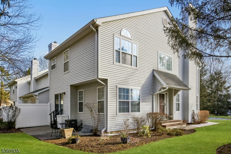 13 Winding Brook Road Hamburg, NJ 07419 - Photo 2 of 35