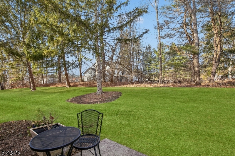 13 Winding Brook Road Hamburg, NJ 07419 - Photo 6 of 35