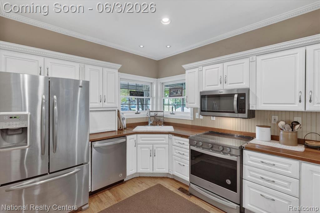 864 East Lovejoy Road Howell, MI 48855 - Photo 11 of 68