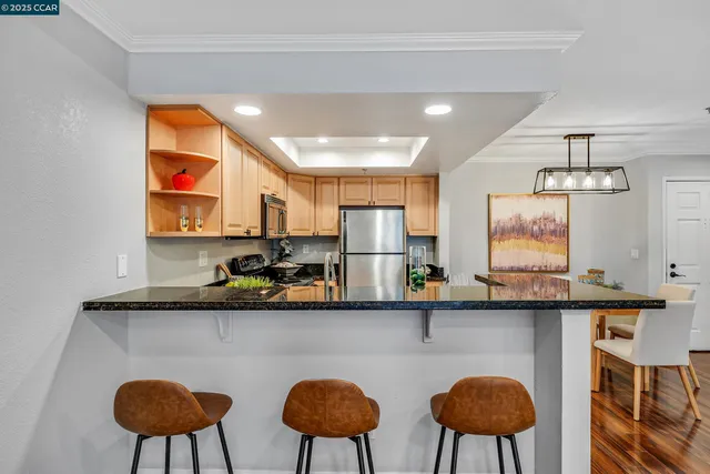 $409,000 | 2550 Oak Road, Unit 115, Walnut Creek, CA 94597