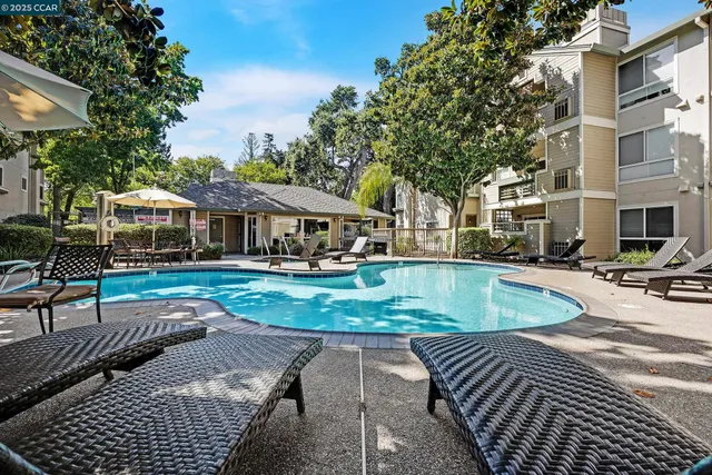 $409,000 | 2550 Oak Road, Unit 115, Walnut Creek, CA 94597