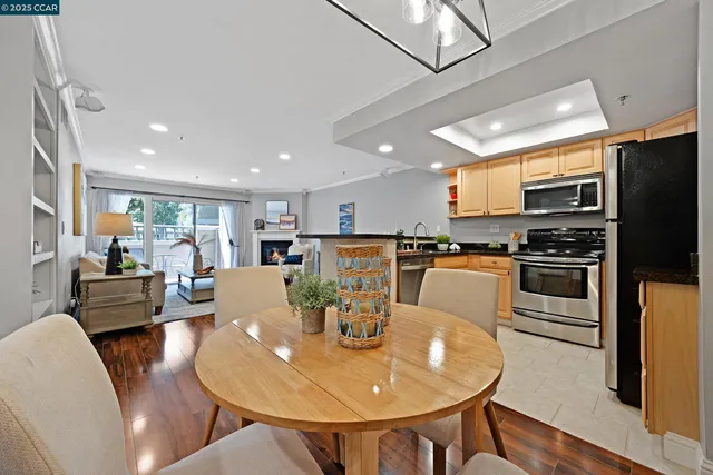 $409,000 | 2550 Oak Road, Unit 115, Walnut Creek, CA 94597