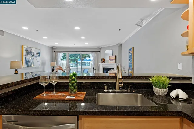 $409,000 | 2550 Oak Road, Unit 115, Walnut Creek, CA 94597