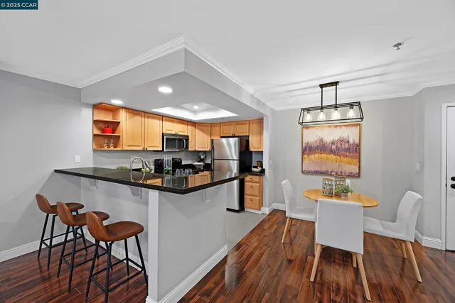 $409,000 | 2550 Oak Road, Unit 115, Walnut Creek, CA 94597