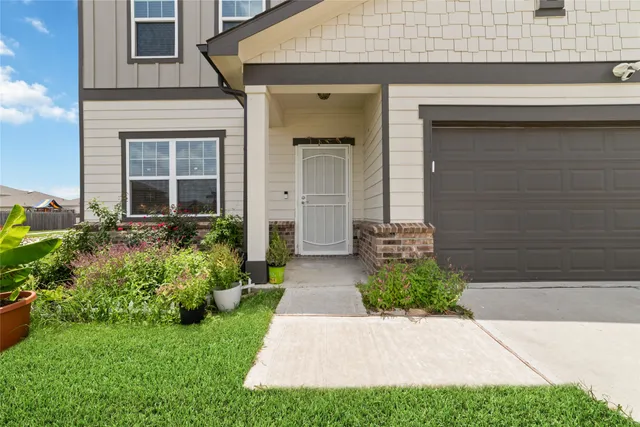 $2,100 | 1001 Wild Enclave, Brookshire, TX 77423