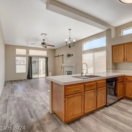 $2,500 | 5022 Vista Loma Way, North Las Vegas, NV 89031