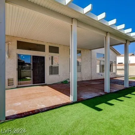 $2,500 | 5022 Vista Loma Way, North Las Vegas, NV 89031