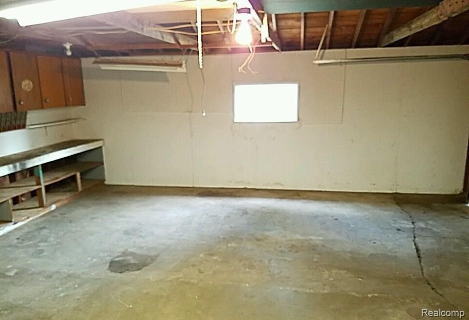 9475 Biddle Street Romulus, MI 48174 - Photo 6 of 15