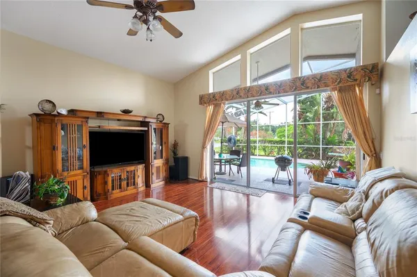 $475,000 | 101 Kiana Drive, Brandon, FL 33511