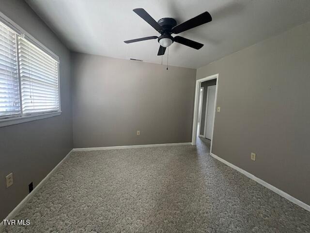 103 Martindale Road Bristol, TN 37620 - Photo 5 of 24 IMG_5679 (1)