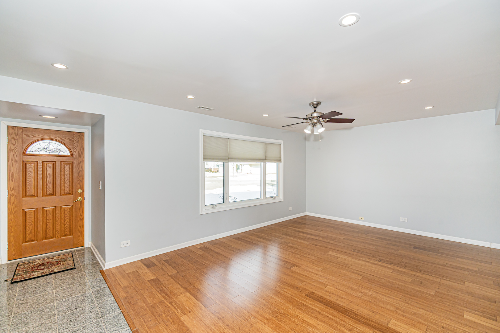 548 Harbor Terrace Bartlett, IL 60103 - Photo 2 of 42 an empty room with windows and closet