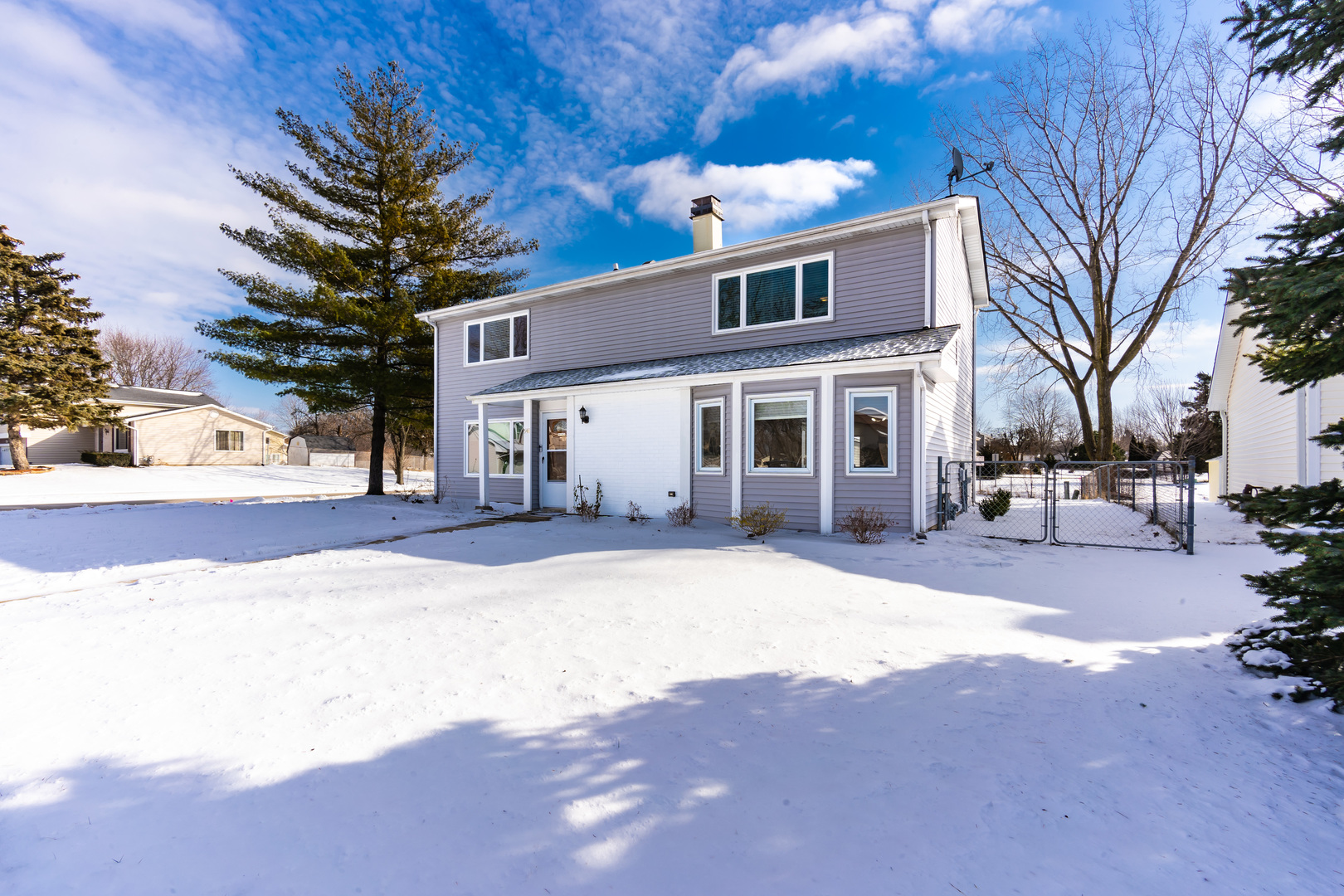548 Harbor Terrace Bartlett, IL 60103 - Photo 33 of 42 a view of a house with a snow on the road
