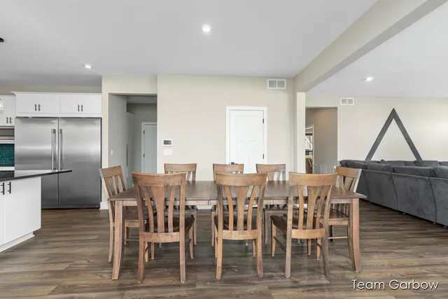 $679,900 | 1757 Julienne Court, Byron Center, MI 49315