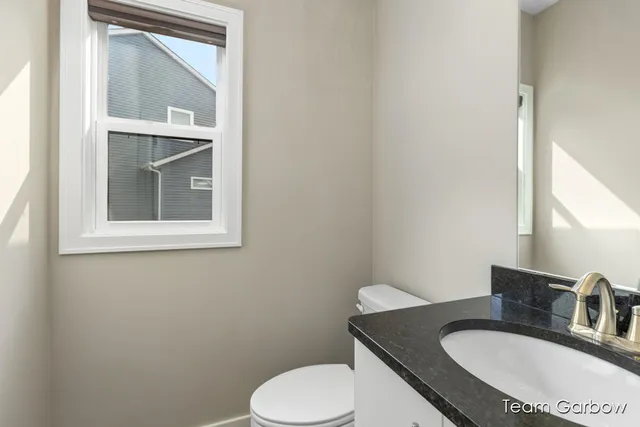 $679,900 | 1757 Julienne Court, Byron Center, MI 49315