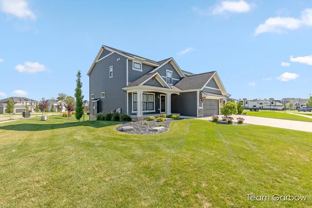 $679,900 | 1757 Julienne Court, Byron Center, MI 49315