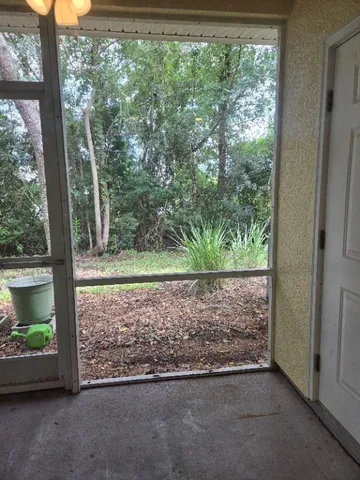 a view of utility room