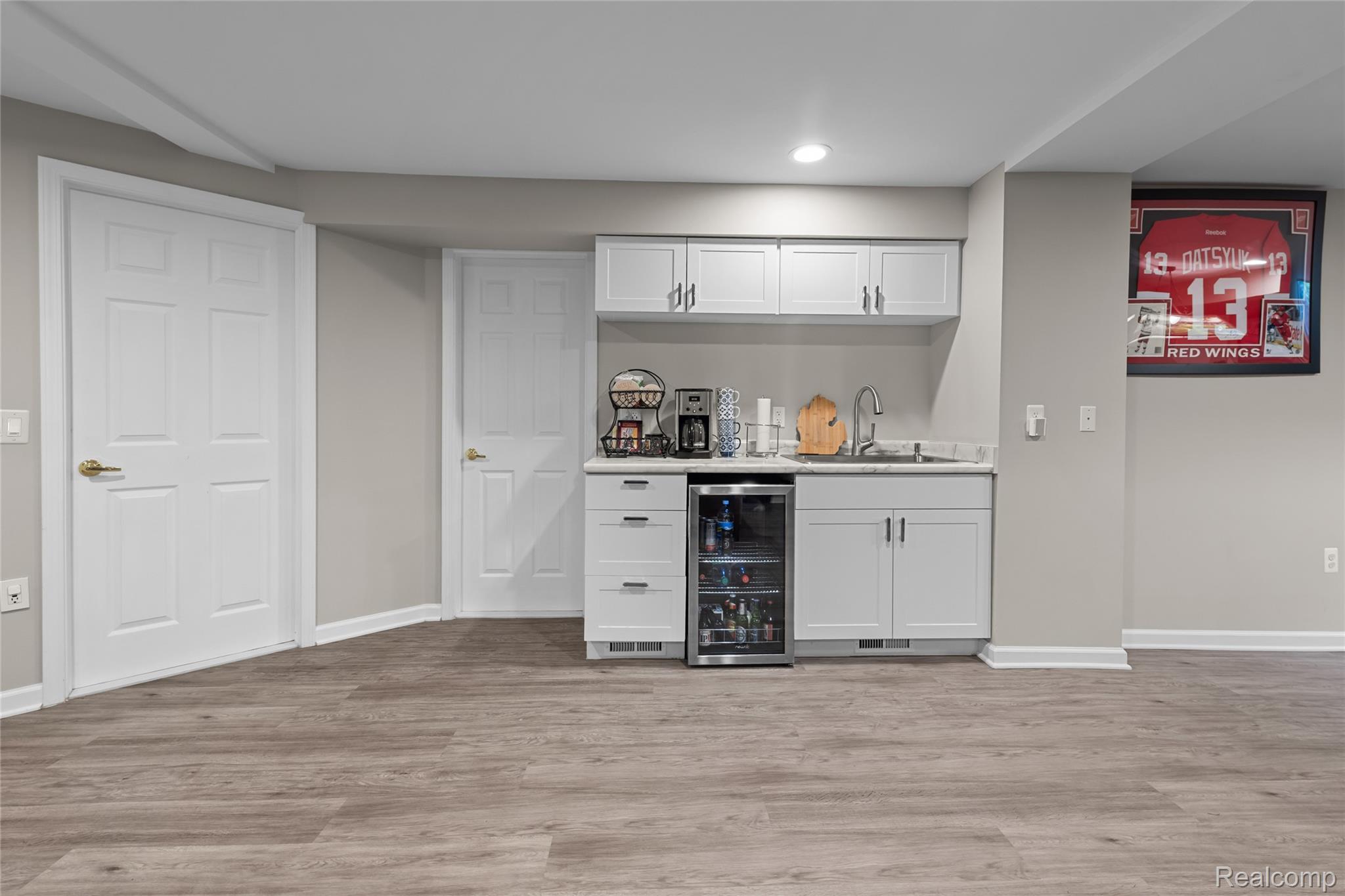 1781 Apple Ridge Court Rochester, MI 48306 - Photo 55 of 79 55 - Basement Wet Bar.jpg