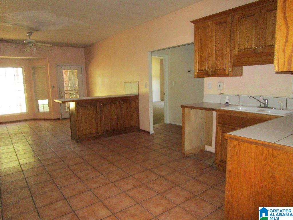 381 Clio Street Bessemer, AL 35023 - Photo 8 of 29