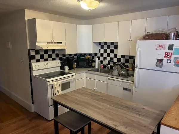 $3,700 | 499 Park Drive, Unit 3, Boston, MA 02215
